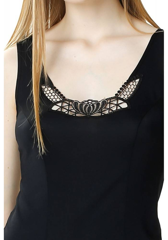 Czarna koszulka na ramiączkach Mewa 4139 z jedwabiu Vistex