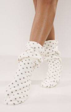Kremowe skarpetki do  spania De Lafense 553/554 Wellsoft w urocze kropki