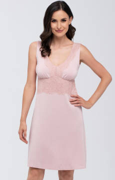 Koszula nocna na grubszych koronkowych ramiączkach Babella LOUISE różowa