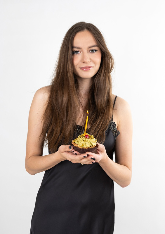 Długa halka Rut - satyna czarny - Dkaren