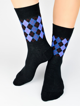 Męskie czarne skarpetki bawełniane M13  w niebieskie romby Noviti SB006