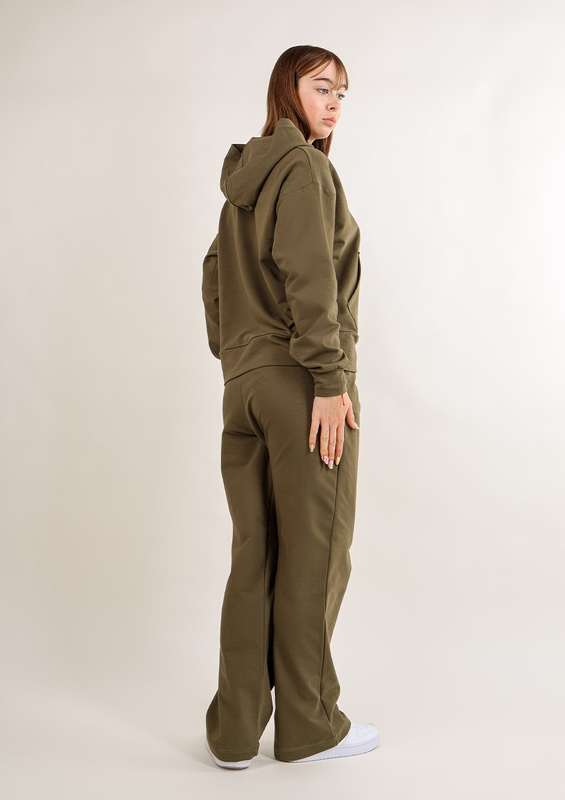 Komplet sportowy bluza z kapturem i "kangurką" oraz szerokie spodnie Dk-k-b8 - khaki bawełna - Dkaren